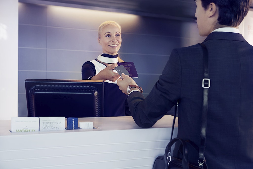 Finnair check in lentoemäntä