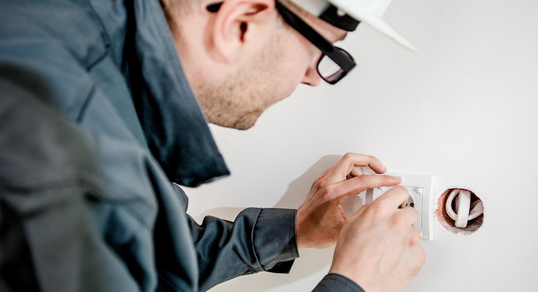electrician-1080561_1280