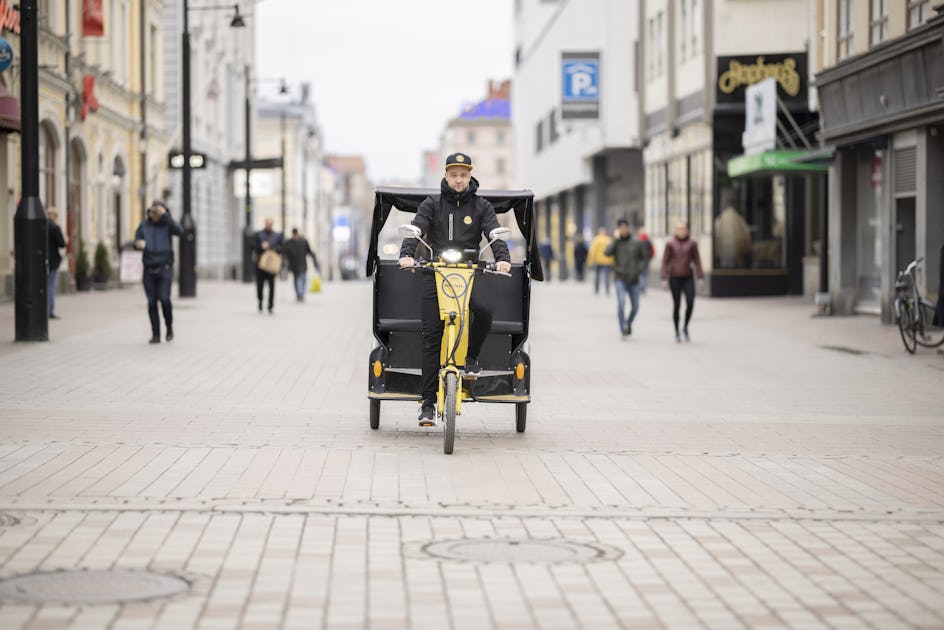 Miikan, 33, luotsaama Biketaxi tarjoaa yli 150 kesätyöpaikkaa ympäri Suomen